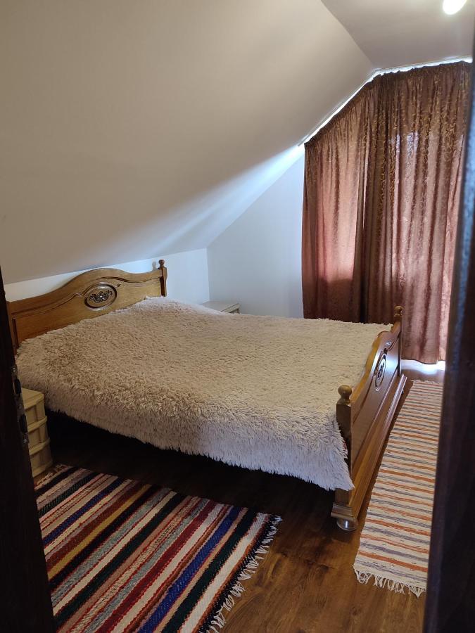 Hotel Casa Irilen Mînăstirea Humorului Exteriér fotografie