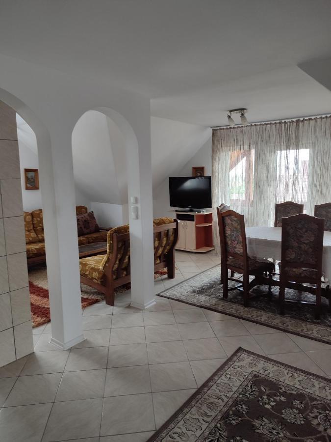 Hotel Casa Irilen Mînăstirea Humorului Exteriér fotografie